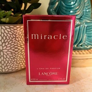 Miracle Eau De Parfum NWOT
